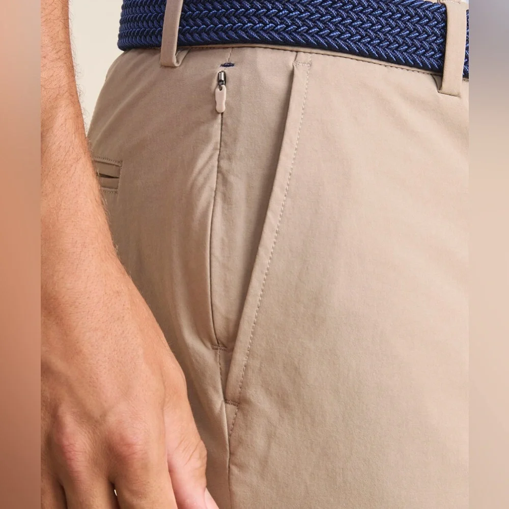 Vineyard Vines Performance On-The-Go Pants Khaki Slacks Business Size 36 x 34